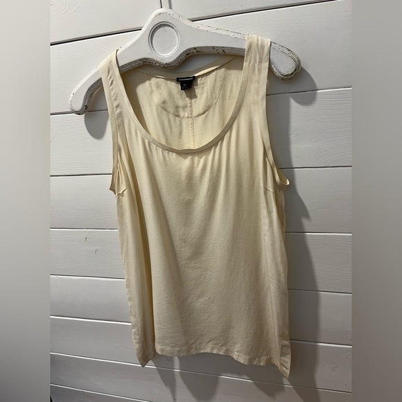 CLUB MONACO SILK BEIGE TANK TOP – SIZE M - Picture 5 of 9